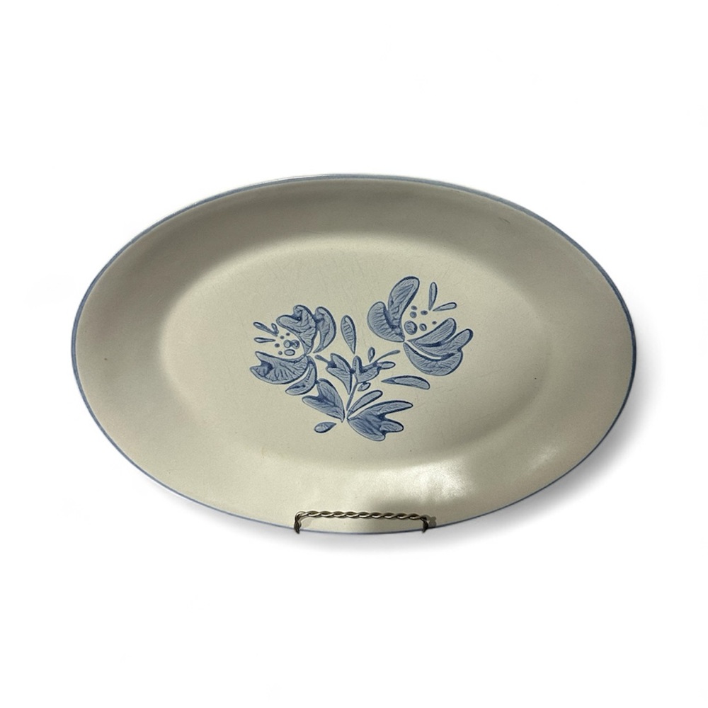 Vintage Pfaltzgraff Yorktowne Oval Platter.